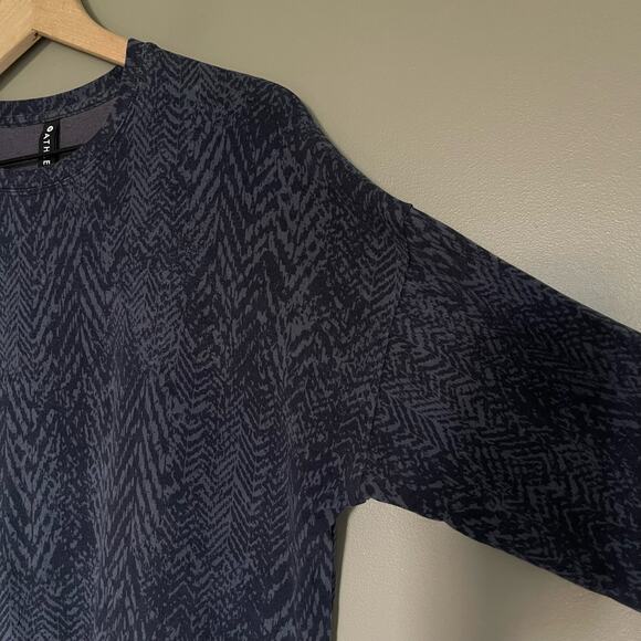 ATHLETA STUDIO TO‎ STREET PRINT SWEATSHIRT Navy Medusa Size Small Blue Black - Picture 9 of 16